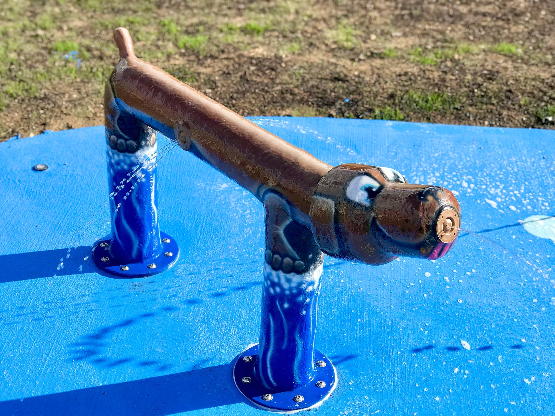 standing-dog-water-bowl-water-play-feature-made-in-the-usa-by-my-splash-pad-dog-water-park